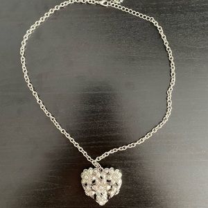 TILLYS Hallow Flower Heart Necklace